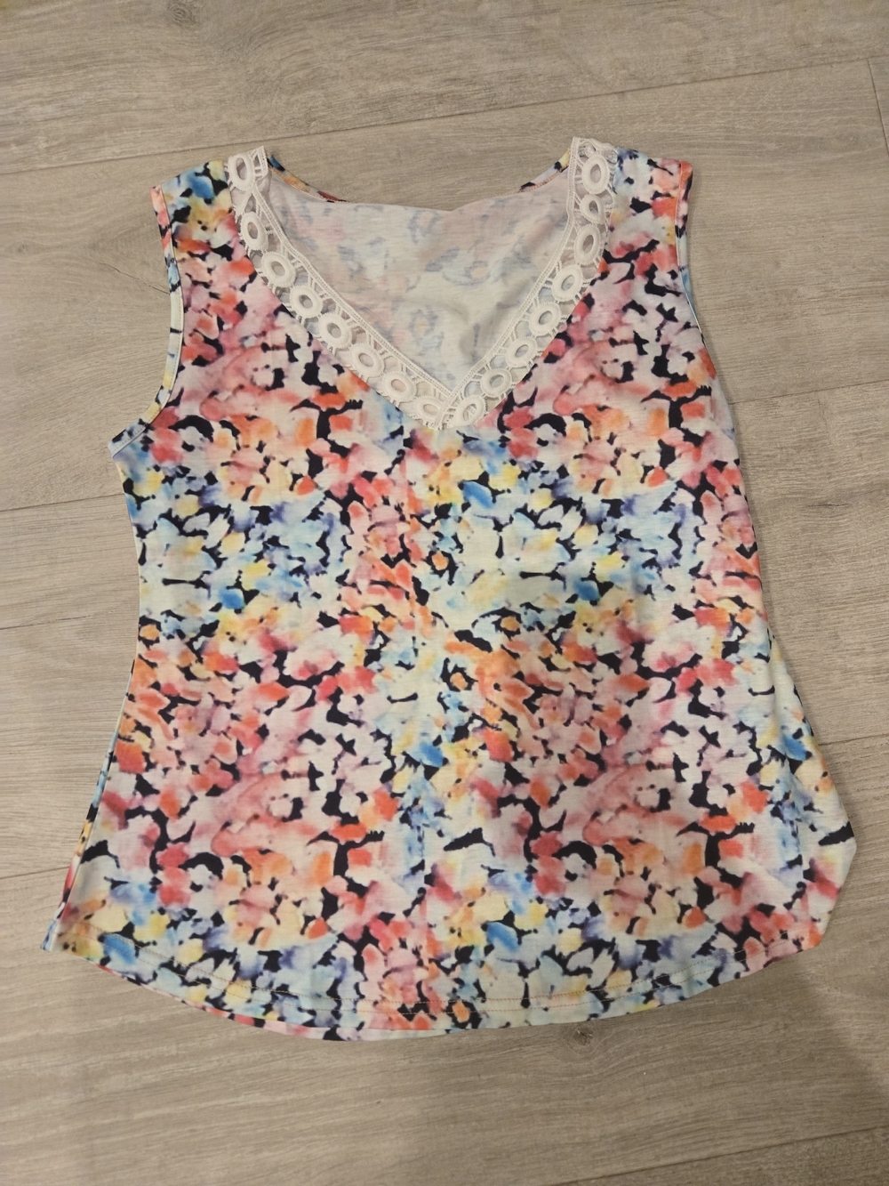 Sleeveless Floral Watercolor V-Neck Top - Multicolor